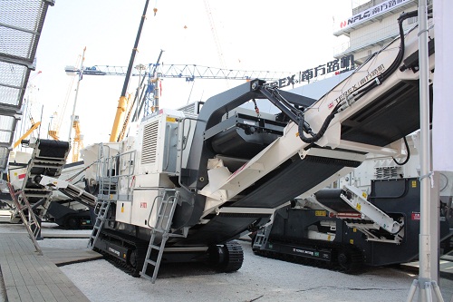 特雷克斯南方路機(jī)1-111型、1-111RS型履帶移動(dòng)式破碎站