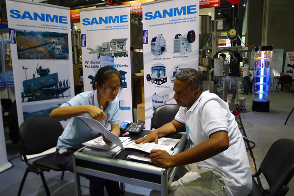 躋身高新技術(shù)企業(yè) 山美破碎機借廣交會拓展“藍?！笔袌? /> 
</p>
<p>
	品質(zhì)至上，追求高可靠性和細節(jié)。這是山美的核心價值觀。面對國內(nèi)外不斷變化的市場環(huán)境，我們相信，山美憑借其優(yōu)質(zhì)的管理理念和不斷創(chuàng)新的制造技術(shù)，一定能在工程機械行業(yè)打造一片藍天。<!--?p-->
</p>
        <div   id=