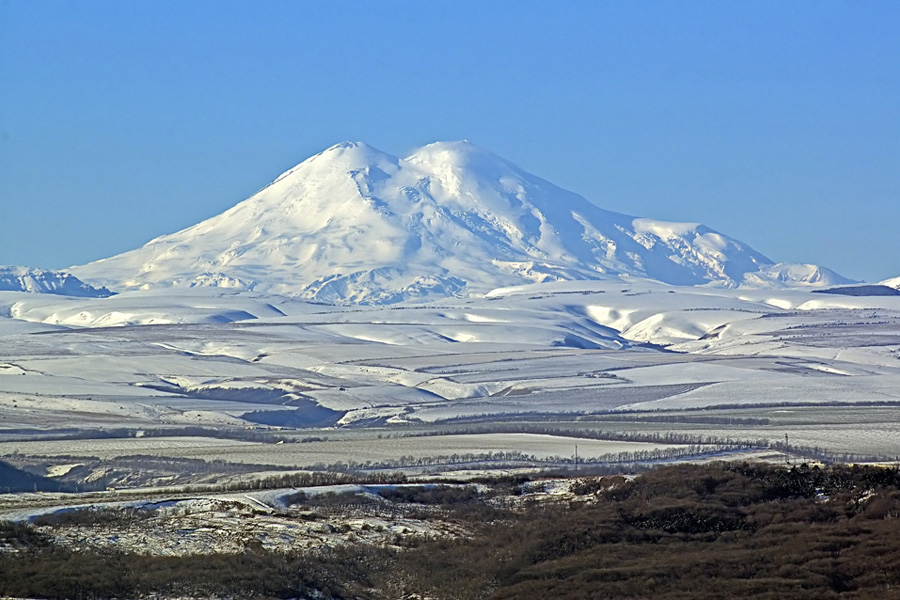 驕傲！山美股份歐洲員工勇攀歐洲第一峰-厄爾布魯士峰