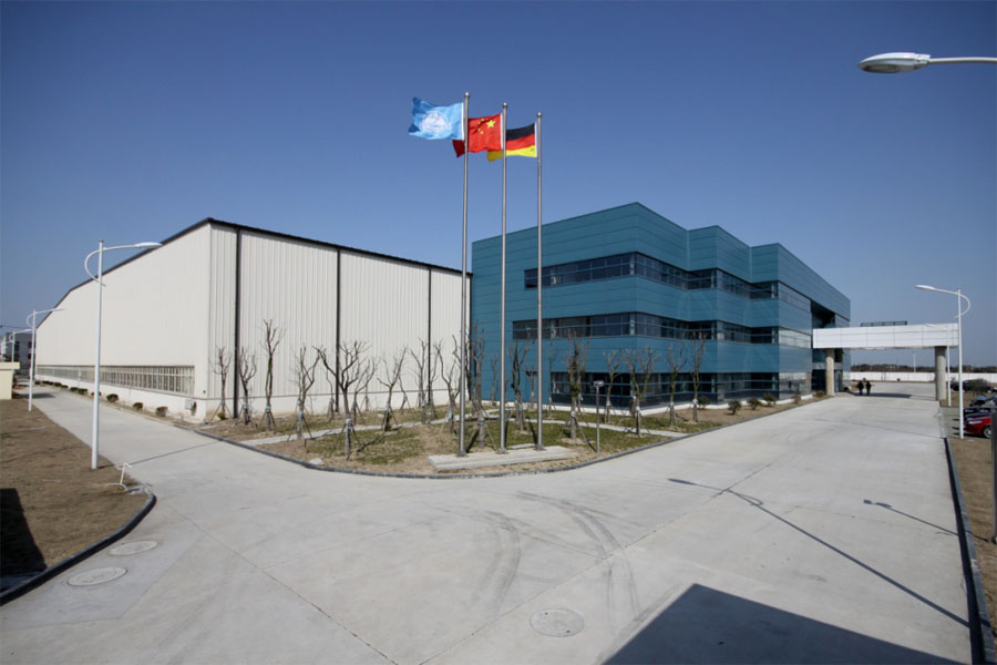 楊安民從業(yè)卅五周年系列報道--“三十五年磨一劍，山更美，業(yè)更精”專訪