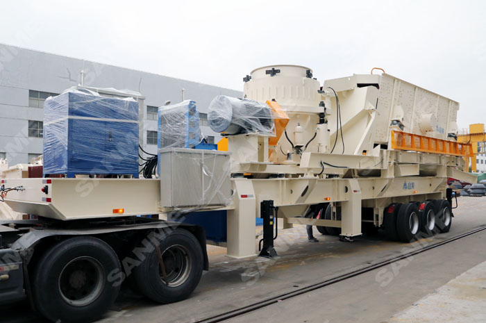 花崗巖河卵石破碎設(shè)備；輪胎式移動破碎站