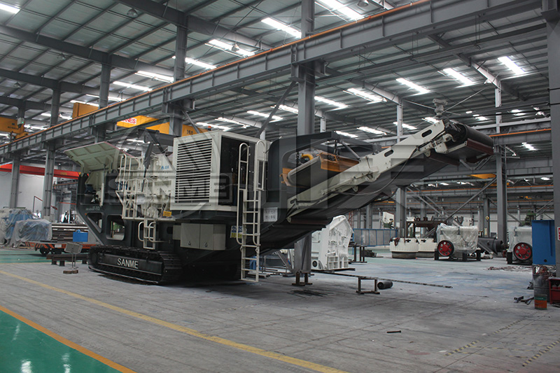 一臺(tái)移動(dòng)履帶式破碎機(jī)多少錢？