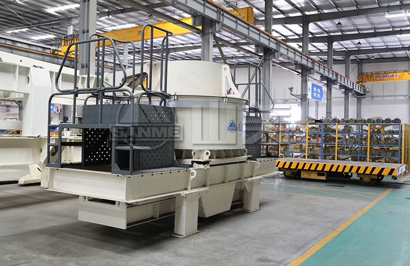 制砂生產(chǎn)線中制砂機(jī)需要注意什么？