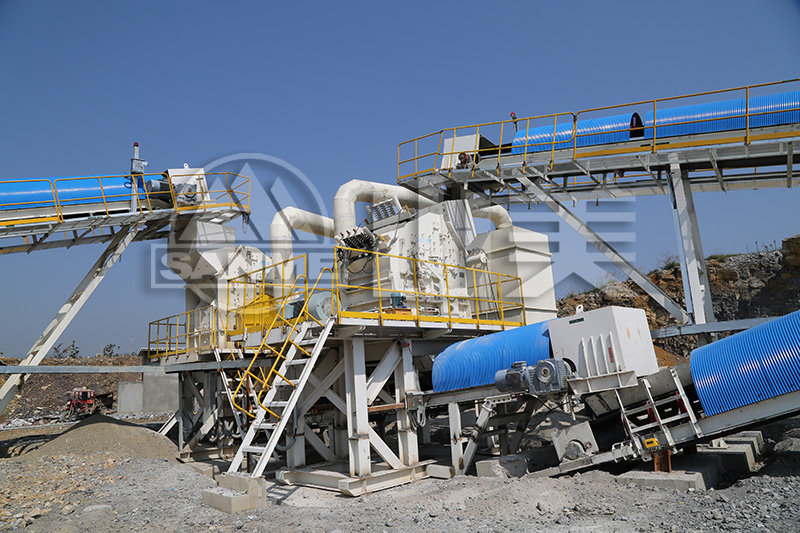 顎式破碎機與反擊式破碎機的區(qū)別表現(xiàn)在哪些方面？