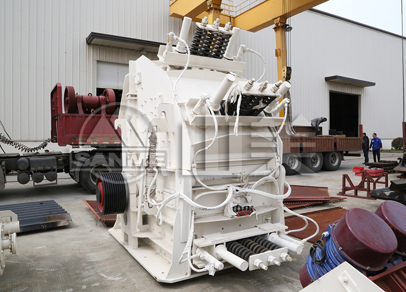 顎式破碎機與反擊式破碎機的區(qū)別表現(xiàn)在哪些方面？