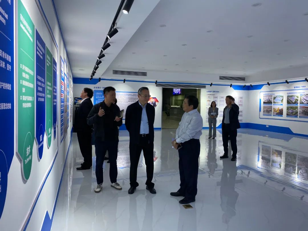 奉賢區(qū)人大常委會(huì)黨組書記、主任張培榮一行蒞臨上海山美股份開展“優(yōu)環(huán)境、穩(wěn)經(jīng)濟(jì)”大走訪大調(diào)研