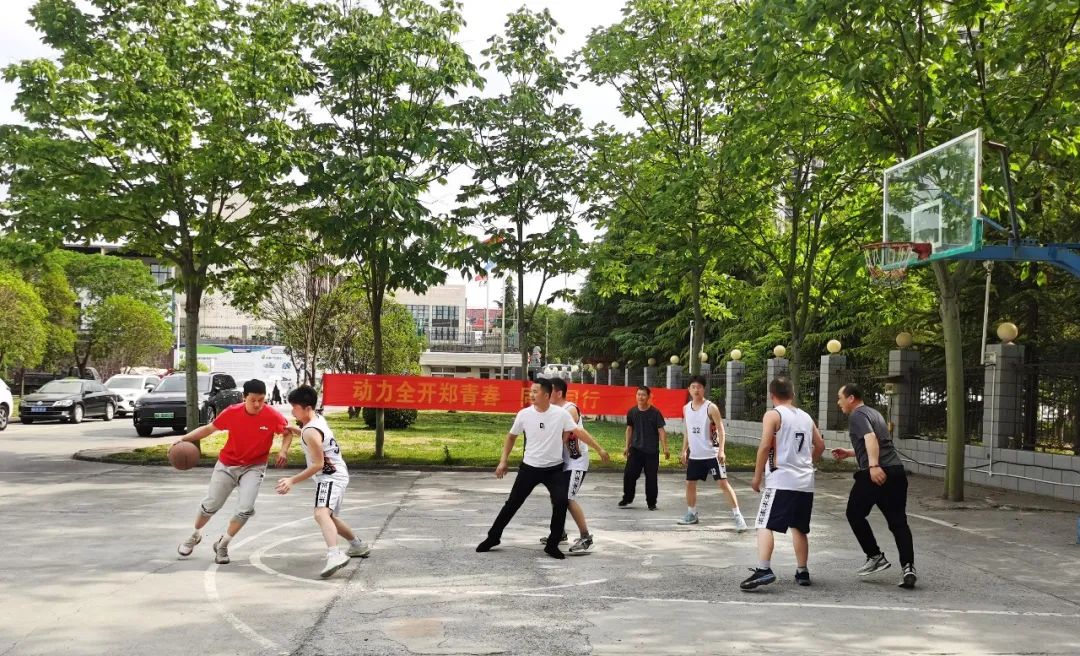 上海山美股份2025春季運動會火熱啟幕！拔河、籃球預(yù)賽燃情開戰(zhàn)