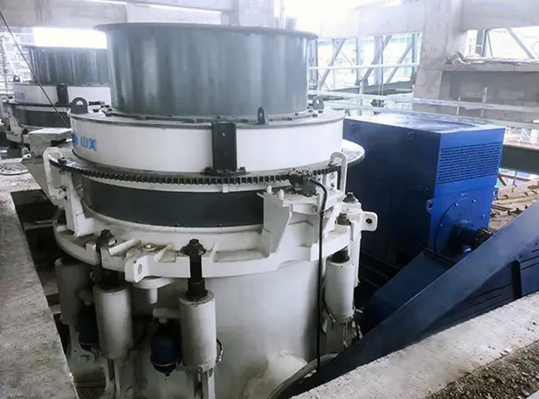 SMS8000DC大型多缸液壓圓錐破碎機(jī)服務(wù)于湖南常德時產(chǎn)1000噸鵝卵石骨料項目